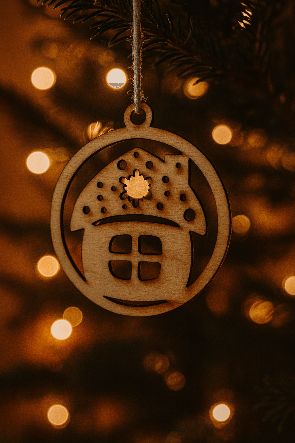 Wypalana ozdoba - Bombka z domkiem z piernika - zestaw 5 sztuk